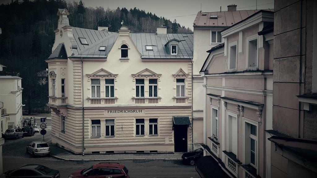 Ferienwohnung Apartman Lidicka Mariánské Lázně Exterior foto